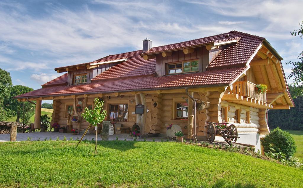 Апартаменти Holzhaus Lugerhof Родінг Екстер'єр фото